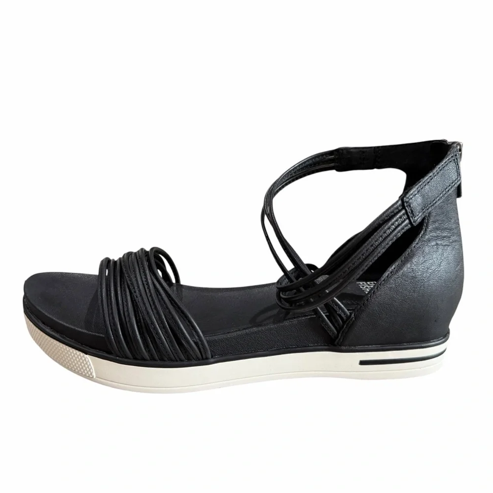 Eileen Fisher Strappy Sandals Size 9 Black Leather Shea Open Toe Sporty